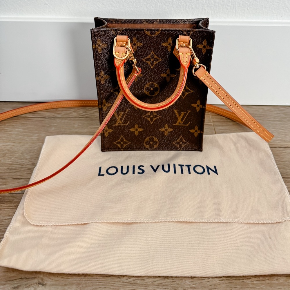 Authentic Louis Vuitton Petit Sac Plat bag